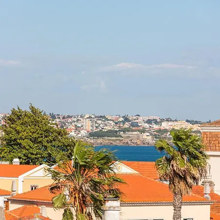 Lägenhet One Bedroom Apartment In Historic Center Of Cascais, Walking Distance To The Beach