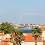 Appartamento One Bedroom Apartment In Historic Center Of Cascais, Walking Distance To The Beach