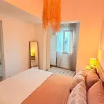 Appartamento One Bedroom Apartment In Historic Center Of Cascais, Walking Distance To The Beach *