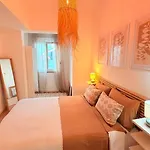 One Bedroom Apartment In Historic Center Of Cascais, Walking Distance To The Beach Appartement *