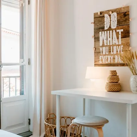 Nomad Dreams N1 * Cascais