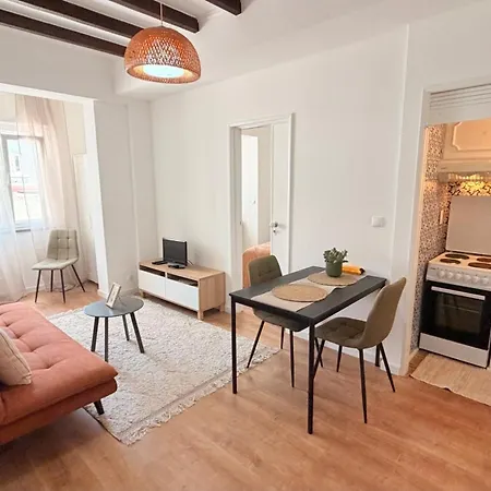 Apartmán One Bedroom In Historic Center Of Cascais, Walking Distance To The Cascais