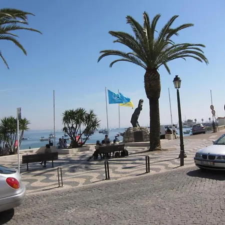 One Bedroom Apartment In Historic Center Of Cascais, Walking Distance To The Beach Cascais