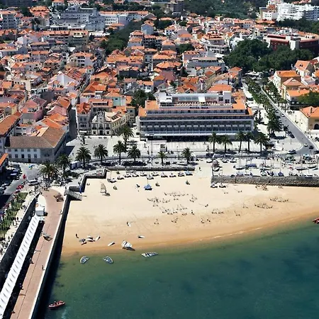 One Bedroom In Historic Center Of Cascais, Walking Distance To The Cascais