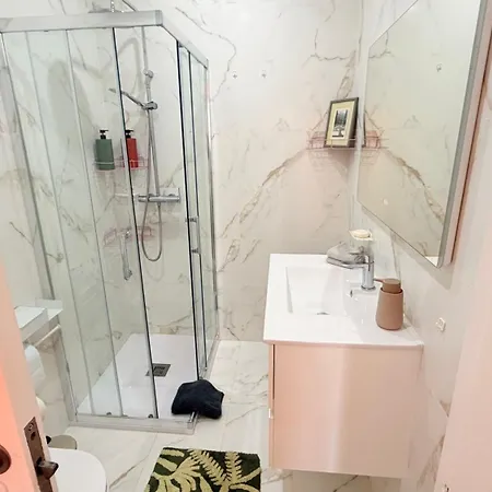 One Bedroom In Historic Center Of Cascais, Walking Distance To The Apartman