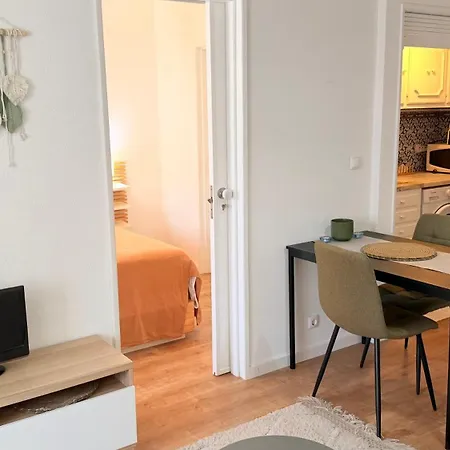 One Bedroom In Historic Center Of Cascais, Walking Distance To The