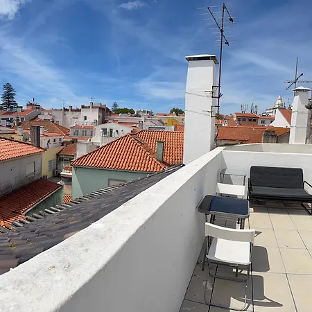 Apartment One Bedroom In Historic Center Of Cascais, Walking Distance To The *